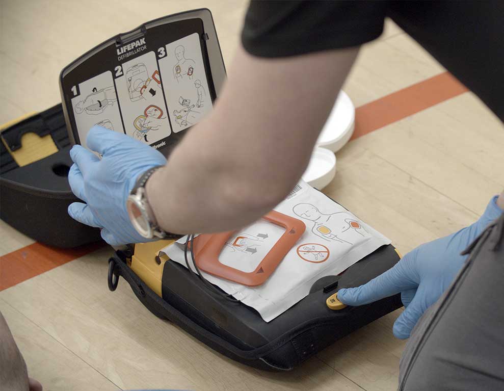 cpr and aed resuscitation training course
